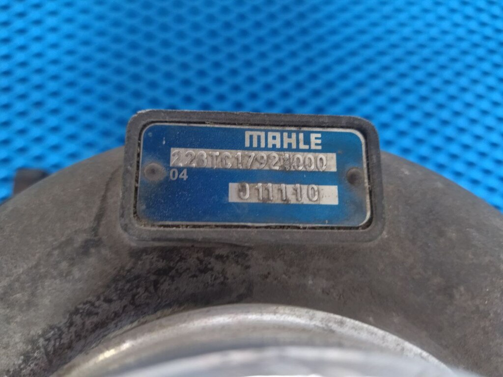 турбина D2866 б/у \ кидает масло в кулер - 4